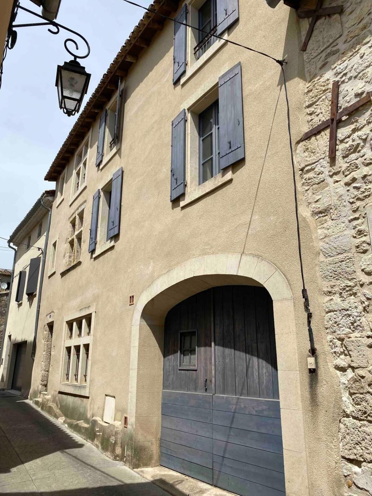 Maison Cosy Lodge 15 P Clim Wifi Cour Garage Montfrin Exterior photo